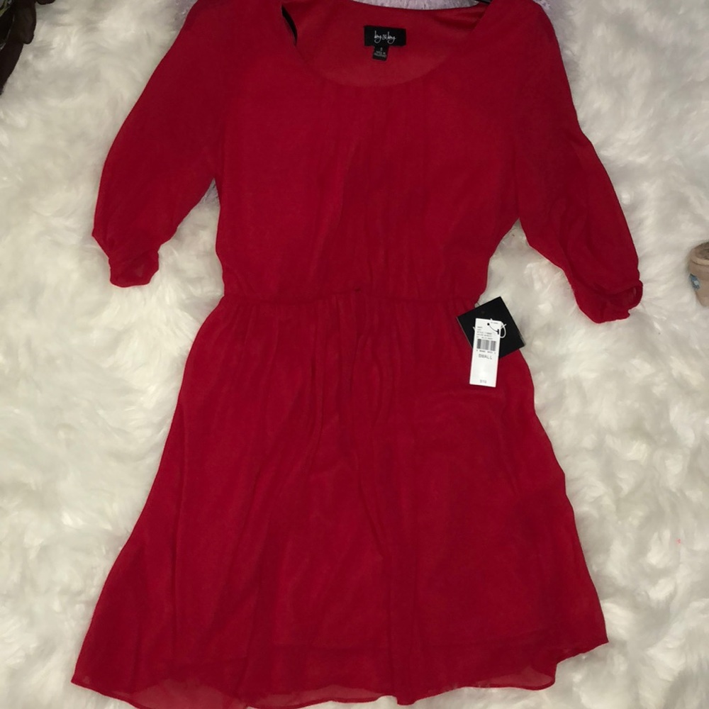 Red 3/4 sleeve dress